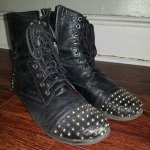 STEVE MADDEN  'TRROY' STUDDED BOOT